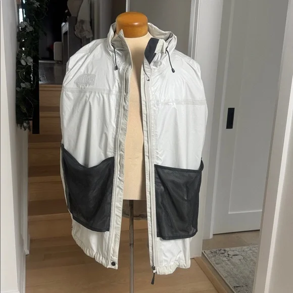 The North Face HyVent 2.5L Men's Waterproof Hooded Jacket size XXL - Picture 7 of 10